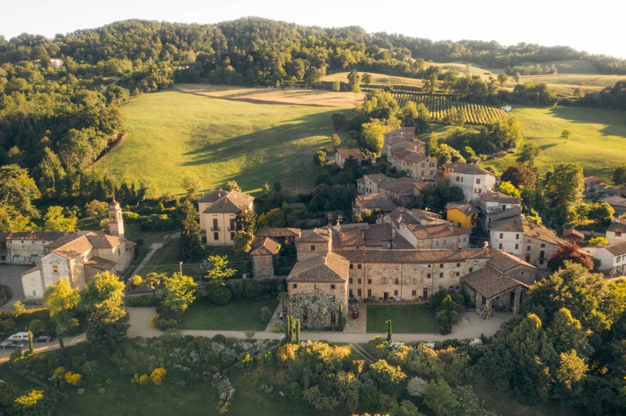 Bed and breakfast Il Castello Di Tassara Extérieur photo