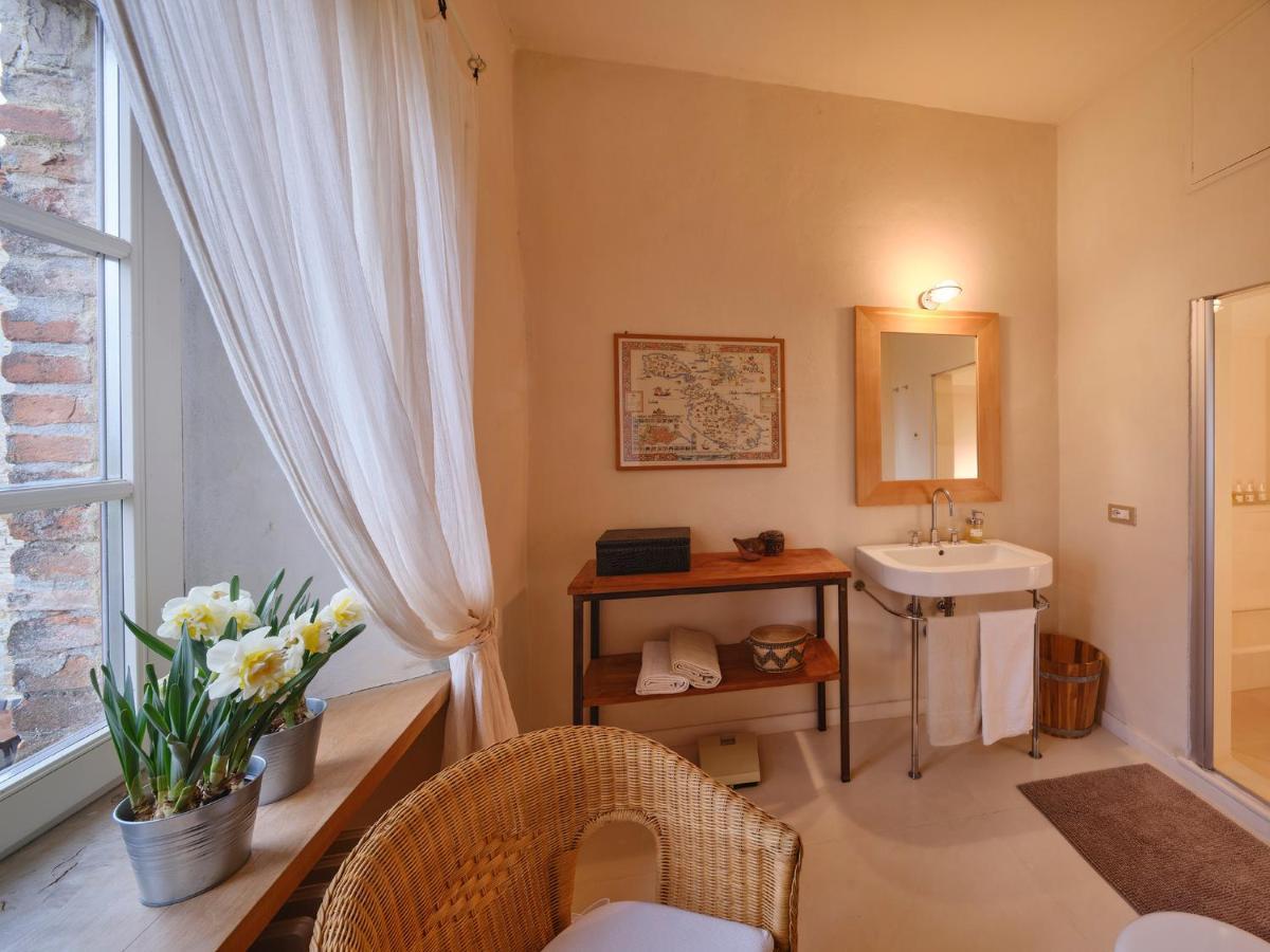 Bed and breakfast Il Castello Di Tassara Extérieur photo