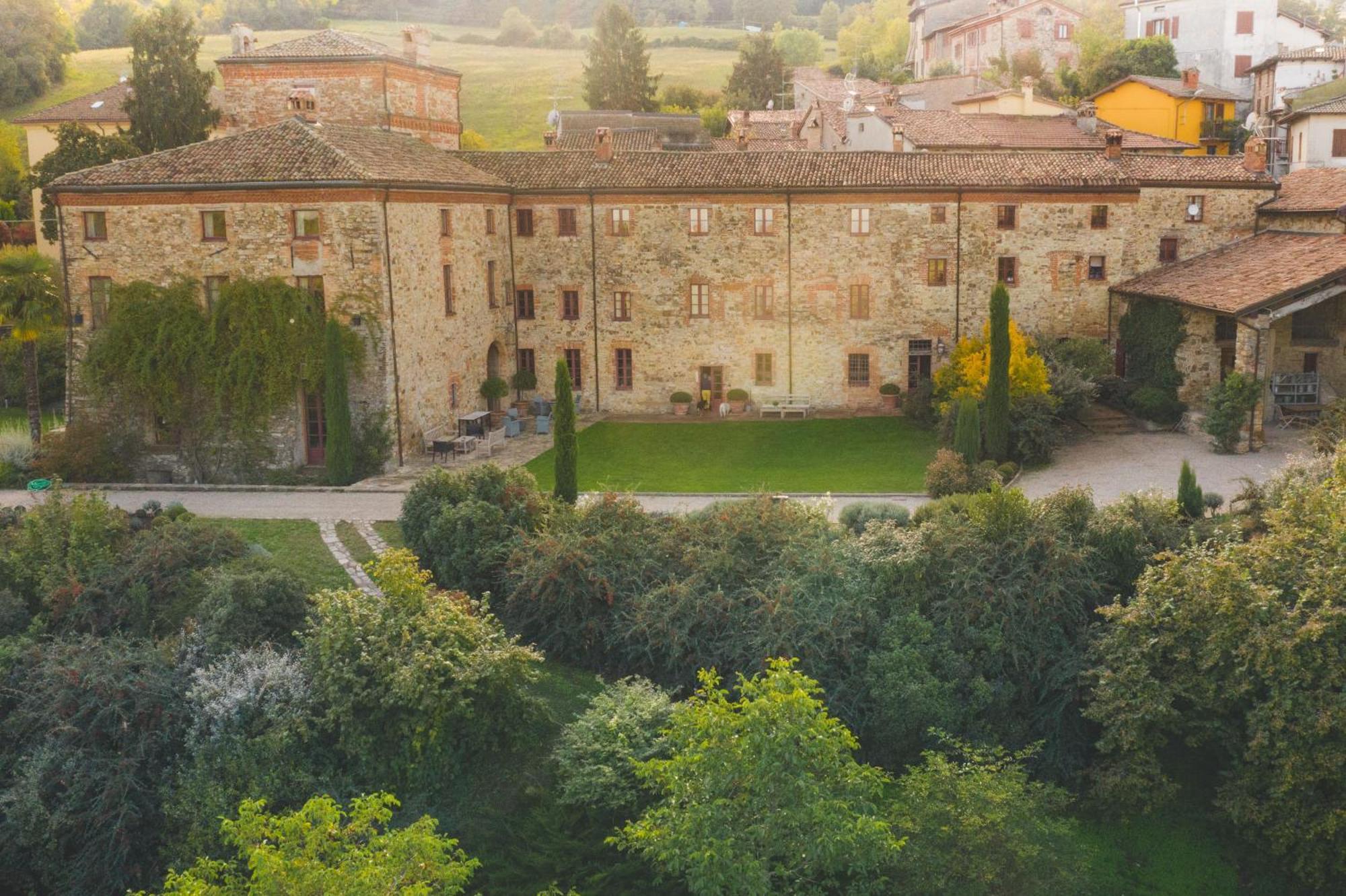 Bed and breakfast Il Castello Di Tassara Extérieur photo